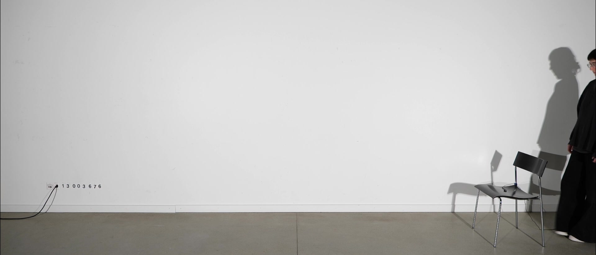 13 003 676